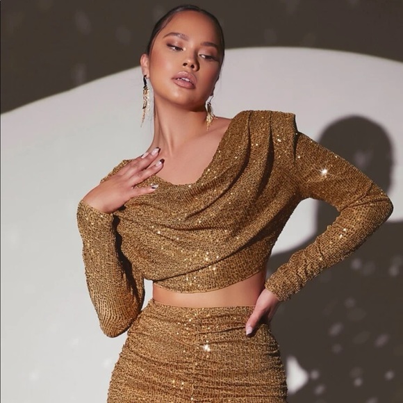 Gold long sleeve mid drift Sequined Off the shoulder blouse - Picture 1 of 2